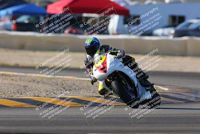 media/Dec-18-2022-SoCal Trackdays (Sun) [[8099a50955]]/Turn 2 (950am)/